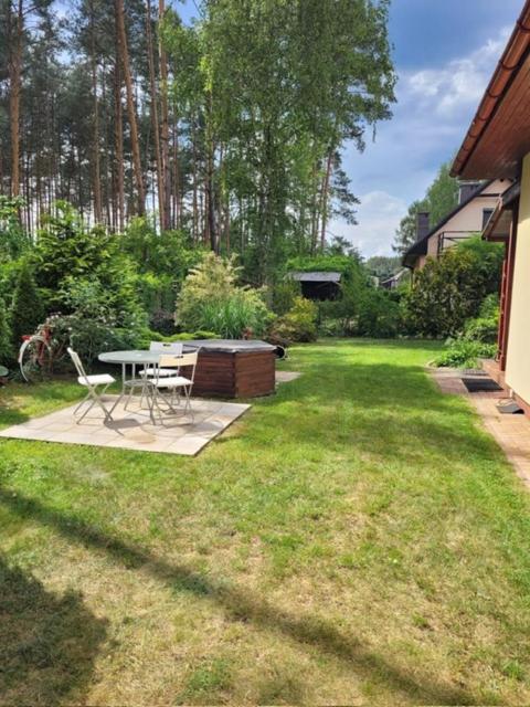 Dom Wakacyjny Merlin Nad Jeziorem Jodlow Slawa Radzyn Exterior photo