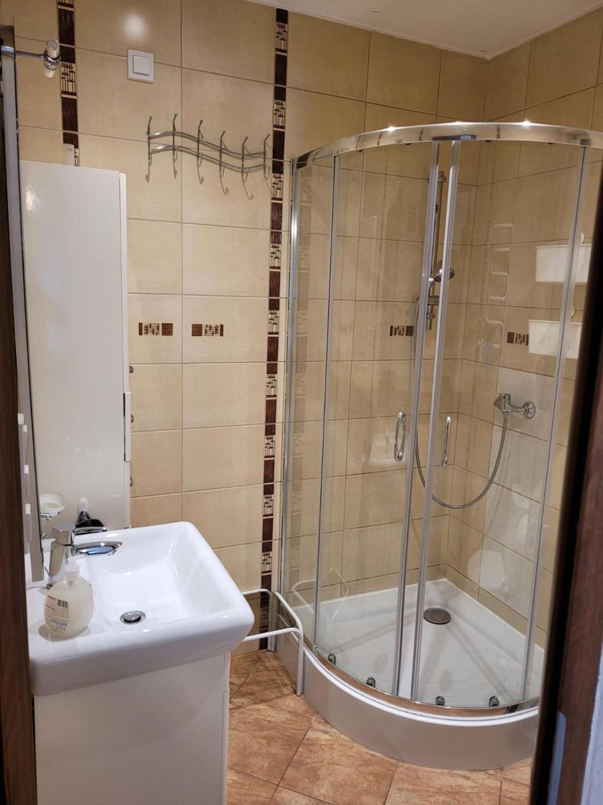 Dom Wakacyjny Merlin Nad Jeziorem Jodlow Slawa Radzyn Exterior photo
