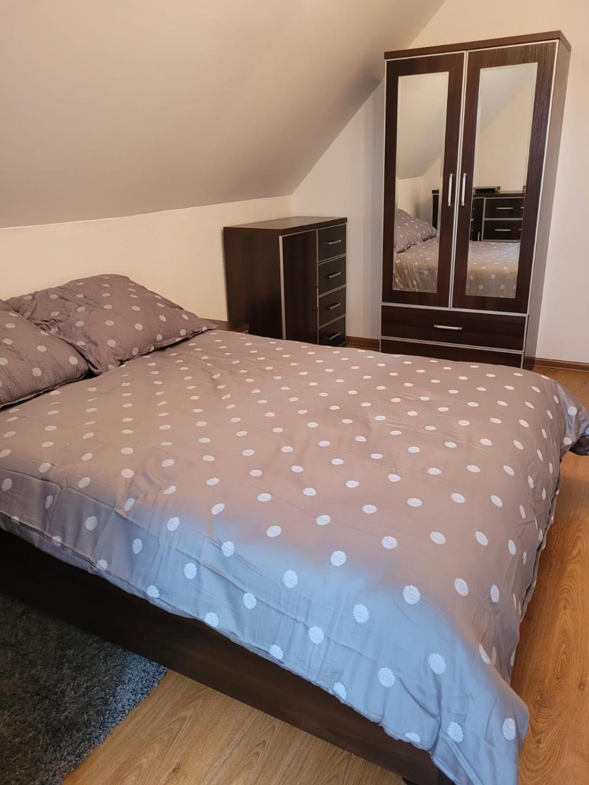 Dom Wakacyjny Merlin Nad Jeziorem Jodlow Slawa Radzyn Exterior photo